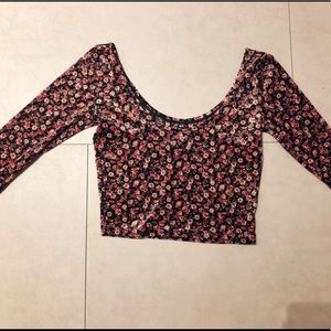 Long sleeve floral crop top